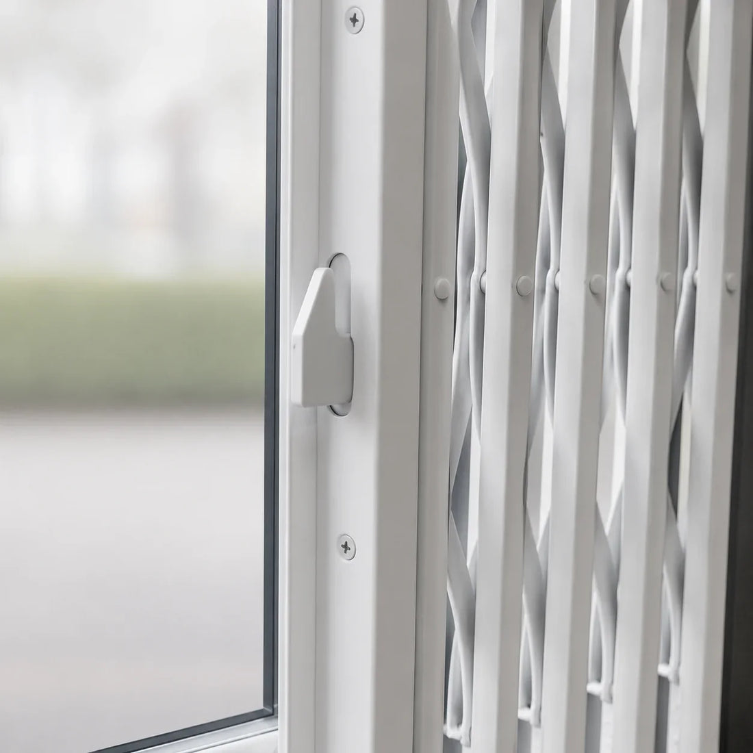 Retractable Security Grille - LPS1175 Level 1 - My Store