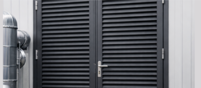 Data centre louvre door